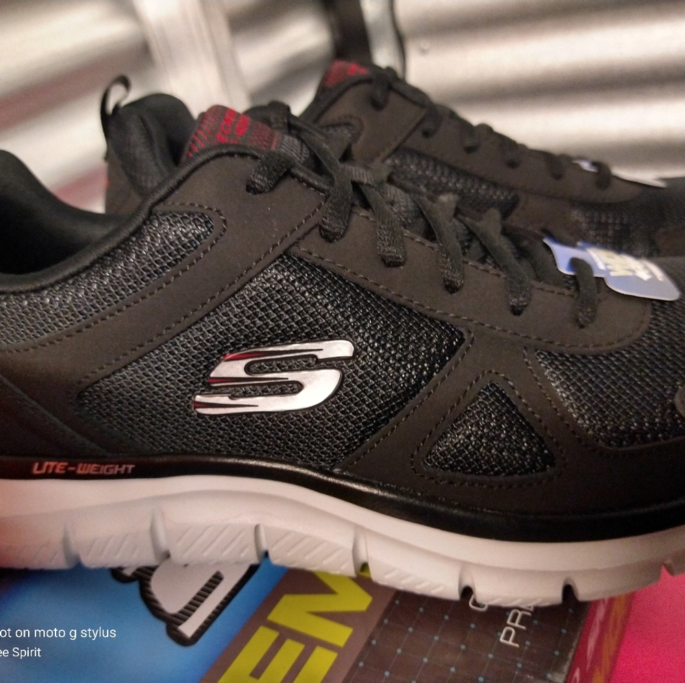 Brand new Skechers